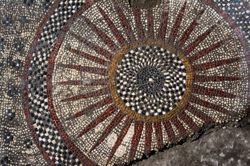 mosaïque romaine découverte à Uzès ©  © Denis Gliksman, Inrap