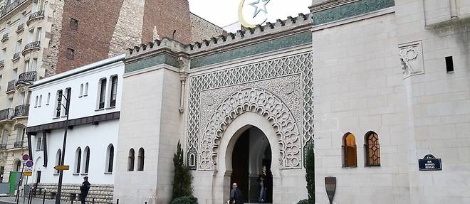 La mosquee de Paris veut etre le fer de lance de l'instauration d'un islam de France.
