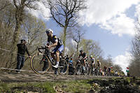 Cyclisme -&nbsp;Paris-Roubaix&nbsp;: qui sortira vainqueur de &quot;l'enfer du Nord&quot;&nbsp;?
