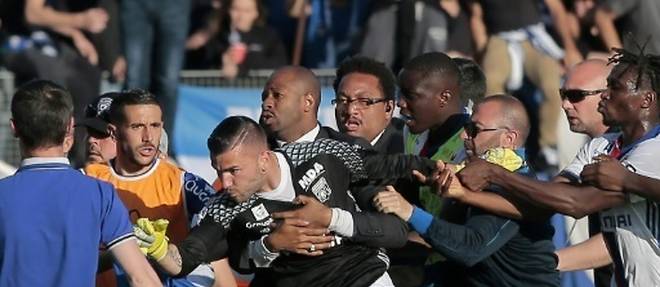 Ligue 1: les joueurs de l'Olympique lyonnais ont quitte le stade Furiani