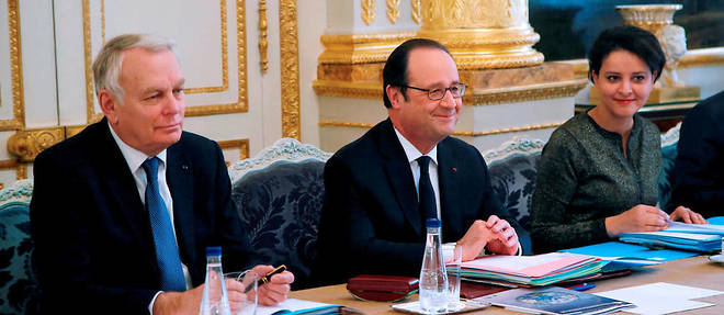 Francois Hollande en conseil des ministres.