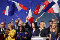 &Agrave; Nice, Marine Le Pen tente le grand &eacute;cart