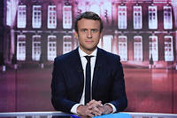 Emmanuel Macron, sur le plateau de TF1 le 27 avril 2017.  ©ERIC FEFERBERG