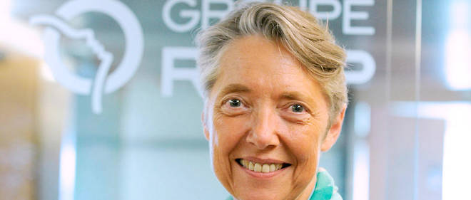 Sortie de l'Ecole polytechnique en 1981, Elisabeth Borne debute dans l'administration de l'Equipement, puis bifurque vers les cabinets ministeriels au debut des annees 90.