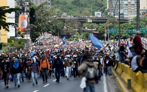 Manifestation, le 18 mai 2017 à Caracas contre le gouvernement du président vénézuélien Nicolas Maduro  © Juan BARRETO AFP