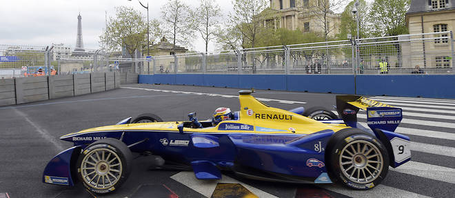 Lors du ePrix de Paris, l'an dernier. Sebastien Buemi (Renault e.dams), tenant du titre, est leader du championnat 2017 de Formule E.