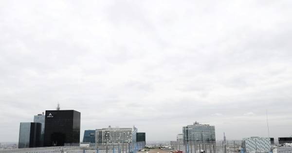 La Grande Arche de la D fense rouvre son balcon sur Paris