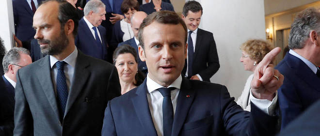 Emmanuel Macron et Edouard Philippe a l'issue du premier conseil des ministres le 18 mai dernier.