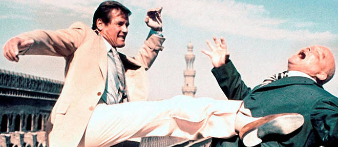 Roger Moore en pleine action dans L'espion qui m'aimait