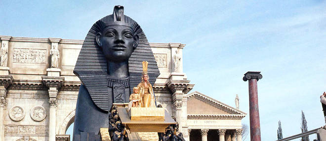Demesure. Des frasques de la reine Taylor au budget pharaonique des decors, "Cleopatre" ou le tournage de tous les exces.