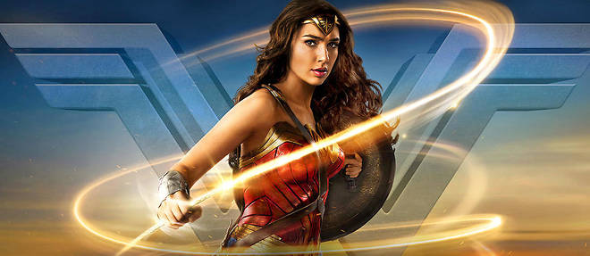 Premieres critiques apologiques pour Wonder Woman.