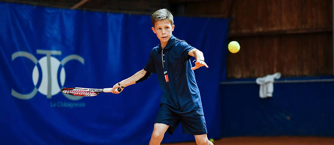 Cesar represente la France aux Longines Tennis Future Aces, un tournoi qui regroupe des enfants du monde entier.