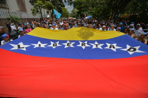 Manifestation de l'opposition à Caracas, au Venezuela, le 3 juin 2017 © LUIS ROBAYO                          AFP