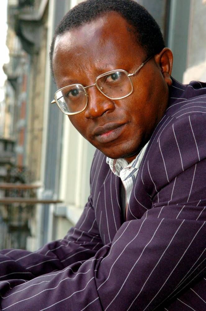 Floribert Chebeya en avril 2005 à Bruxelles. Il était à la tête de l'ONG La Voix des Sanx-Voix. ©  ETIENNE ANSOTTE / BELGA / AFP