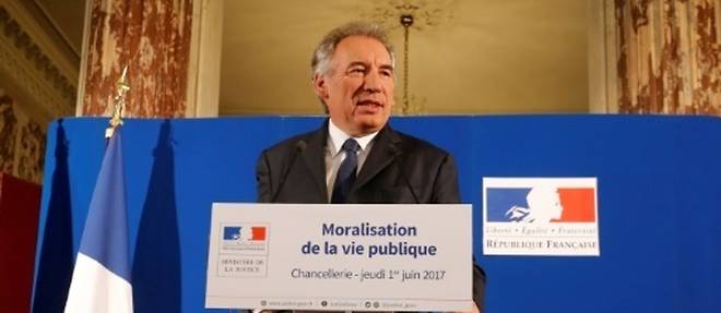 Le garde des Sceaux Francois Bayrou lors de la presentation du projet de loi sur la moralisation de la vie publique, le 1er juin 2017 a Paris