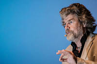 Reinhold Messner&nbsp;: &quot;Ceux qui montent sur l'Everest aujourd'hui sont des touristes&quot;