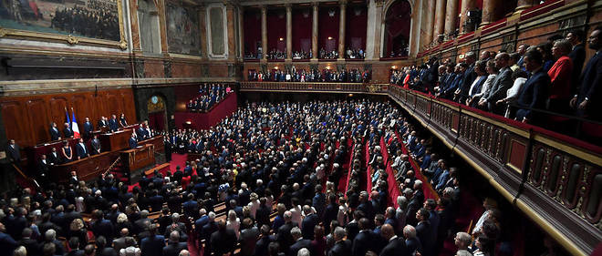 A l'exception de La France insoumise qui avait decide de bouder le Congres, l'opposition a pris la parole apres le discours du president Macron.