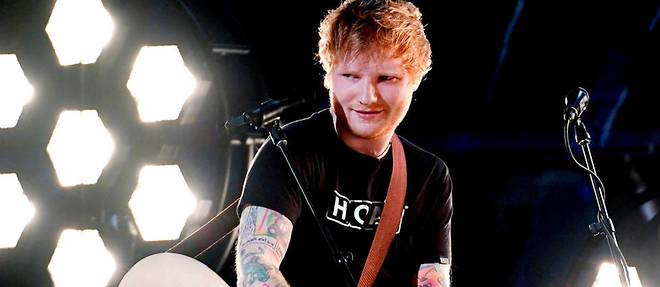 Ed Sheeran lors de sa performance aux 59e Grammy Awards