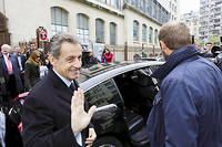 Les indiscrets du &quot;Point&quot;&nbsp;: Nicolas Sarkozy reste en r&eacute;serve
