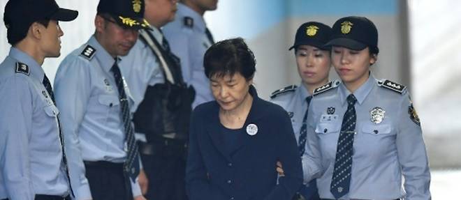 L'ex-presidente sud-coreenne refuse de temoigner au proces de l'heritier de Samsung