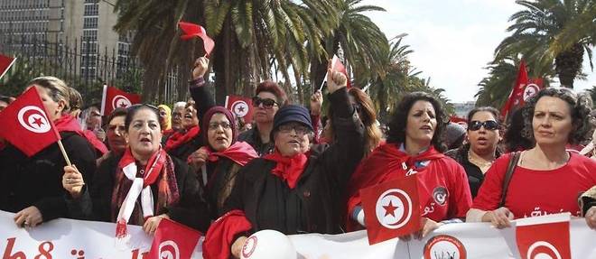 (Image d'archives) Defile de femmes a Tunis, le 8 mars 2014.