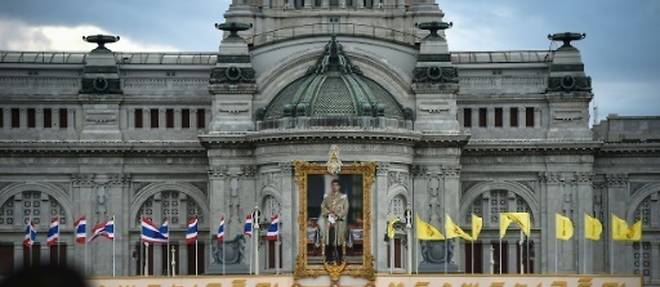 Thailande: 20 ans de prison pour lese-majeste