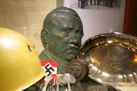 &Agrave; Doha, une boutique &agrave; la gloire d'Hitler