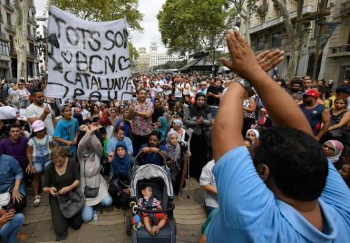Rassemblement de musulmans sur les Ramblas de Barcelone, le 19 août 2017, en soutien aux victimes des attentats de jeudi © LLUIS GENE AFP