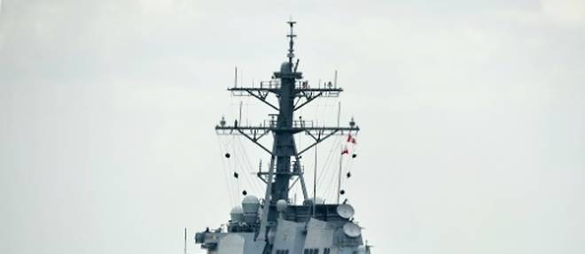 Enquete de l'US Navy apres une nouvelle collision, dix marins americains disparus