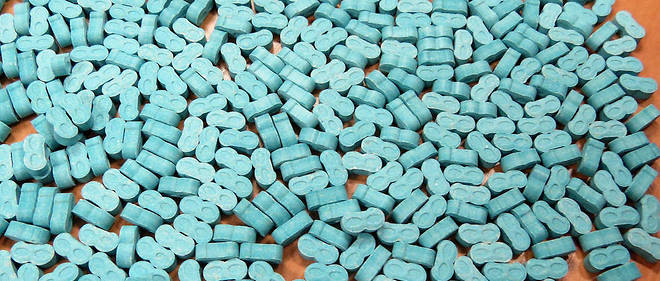 Reticents, les medecins rappellent que l'ecstasy a des effets secondaires dangereux.