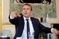 Viktorovitch -&nbsp;Macron, le h&eacute;ros masqu&eacute;