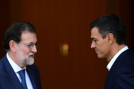 Le chef du gouvernement espagnol Mariano Rajoy (g) et son adversaire socialiste Pedro Sanchez, le 7 septembre 2017 à Madrid © PIERRE-PHILIPPE MARCOU AFP