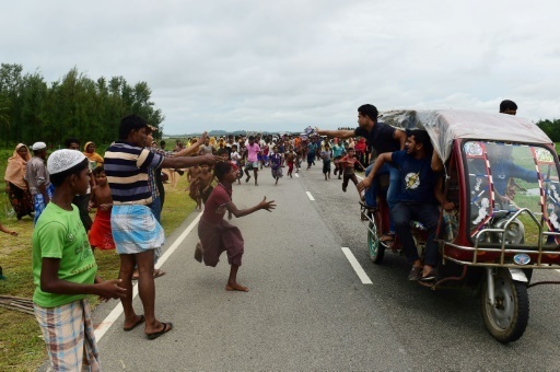 Birmanie: "nettoyage ethnique" selon l'ONU, 300.000 Rohingyas refugies au Bangladesh