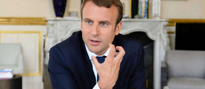 Emmanuel Macron a accorde une longue interview au Point.