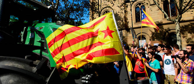 Des etudiants manifestent le 29 septembre a Barcelone.