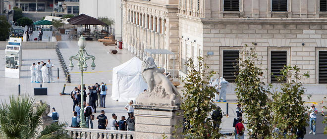Deux femmes ont ete tuees a l'arme blanche dimanche 1er octobre a la gare Saint-Charles de Marseille.