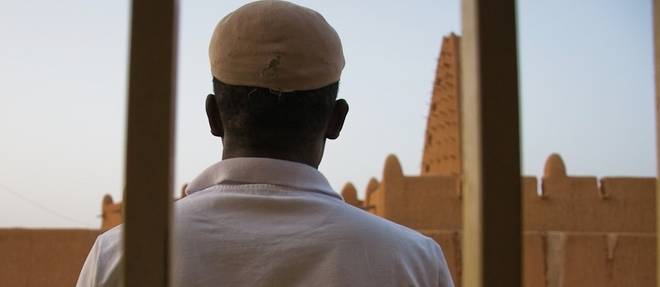 Derniere etape avant la grande traversee du desert, Agadez est sous pression des nombreux migrants venus de differents pays de la region.