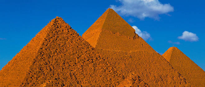 Pyramide De Kheops Polemique Sur La Cavite De La Taille D Un Avion Le Point