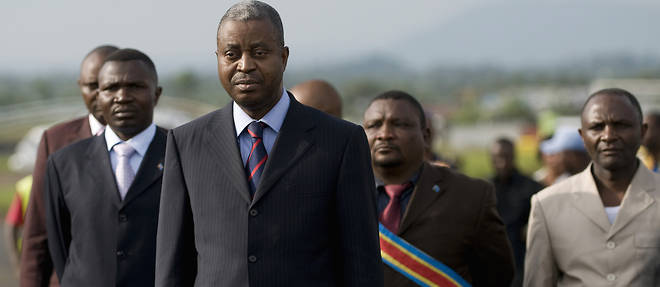 Adolphe Muzito a &#233;t&#233; Premier ministre de Kabila fils de 2008 &#224; 2012.  H&#233;ritier de la pens&#233;e de Patrice Lumumba, premier chef de gouvernement  du pays alors Congo-L&#233;opoldville, il est membre&#160;du Parti lumumbiste  unifi&#233; (PALU). Ici, en novembre 2008 &#224; l'a&#233;roport de Goma.