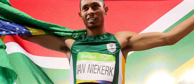 Le Sud-Africain Wayde van Niekerk apr&#232;s sa victoire au 400 m&#232;tres aux JO de Rio en ao&#251;t 2016.