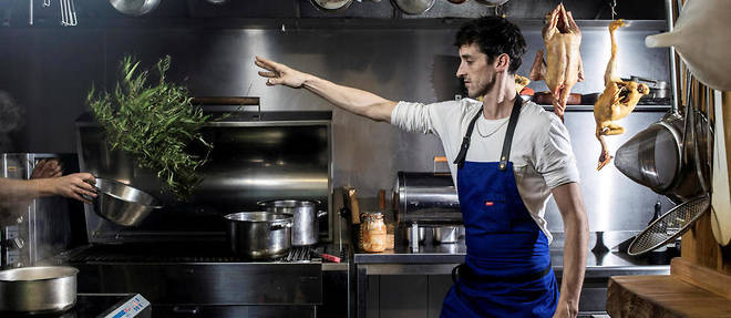 Anthony Orjollet, chef du restaurant Elements &#224; Bidart au Pays basque &#224; c&#244;t&#233; de Biarritz.