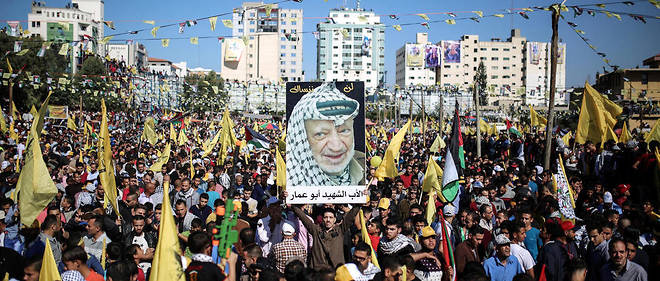 &#192; Gaza, le 13e anniversaire de la mort de Yasser Arafat a r&#233;uni plusieurs milliers de personnes.