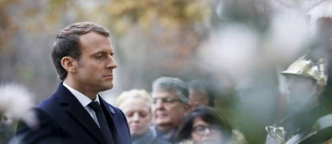 Macron commemore son premier 11-novembre en tant que president