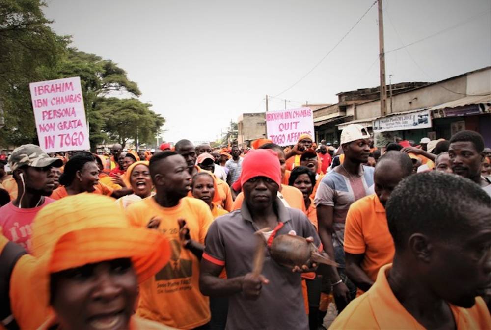 Des sympathisants de l'opposition manifestent à Lomé pour exiger des réformes constitutionelles, le 4 octobre 2017.  ©  AFP