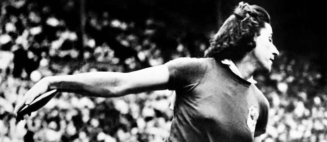 Micheline Ostermeyer, le 1er ao&#251;t 1948, lance son disque &#224; 41,92 m&#232;tres et d&#233;croche la m&#233;daille d'or aux JO de Londres. Elle remporte en tout 3 m&#233;dailles lors de ces Jeux, deux en or (poids et disque) et une de bronze (saut en hauteur). La France ne lui rendra hommage qu'en 1992.&#160;