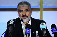 Khaled Mechaal, chef du Hamas, lors d'une réunion du bureau politique du mouvement à Doha, le 1er mai 2017.   ©Momen Faiz