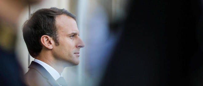 Les proches d'Emmanuel Macron peinent &#224; concilier vie priv&#233;e et vie politique.