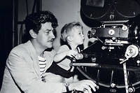  Preston Sturges (ici avec l'un des ses trois fils) a réalisé une quinzaine de films entre 1940 et 1955. 