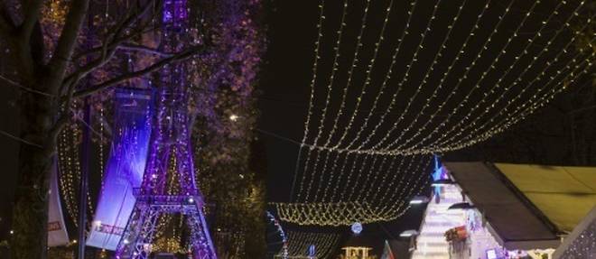 Suppression du marche de Noel: le Conseil d'Etat donne raison a la Ville de Paris