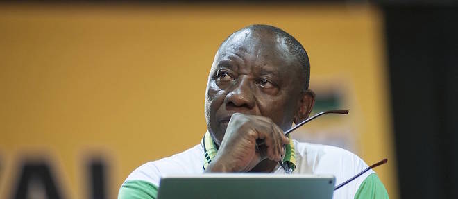 Cyril Ramaphosa, le 18 d&#233;cembre 2017 &#224; la tribune de l'ANC au Nasrec Expo Center, alors qu'il est d&#233;sormais pr&#233;sident du parti.